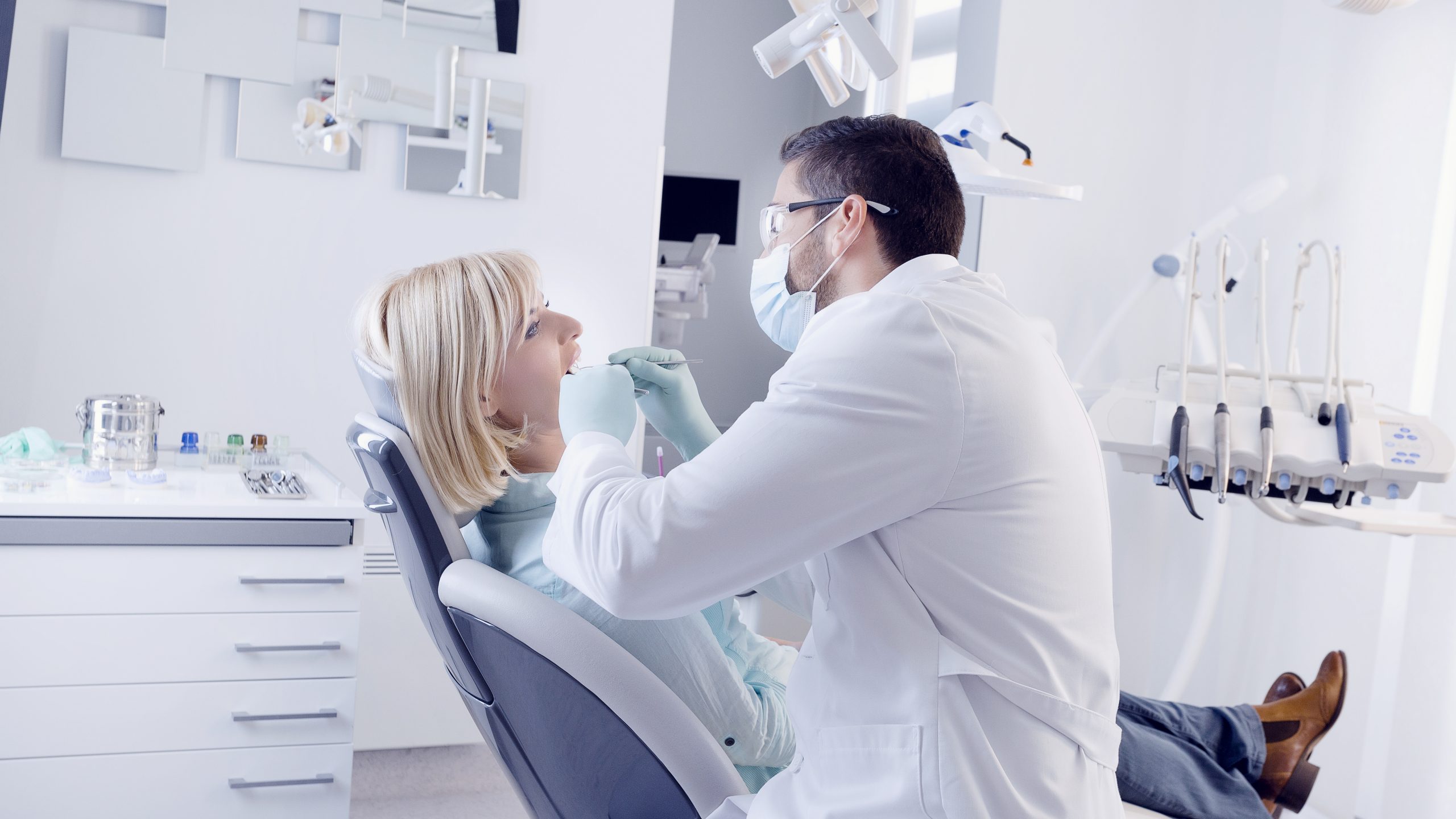 Dentist in Teec Nos Pos, AZ