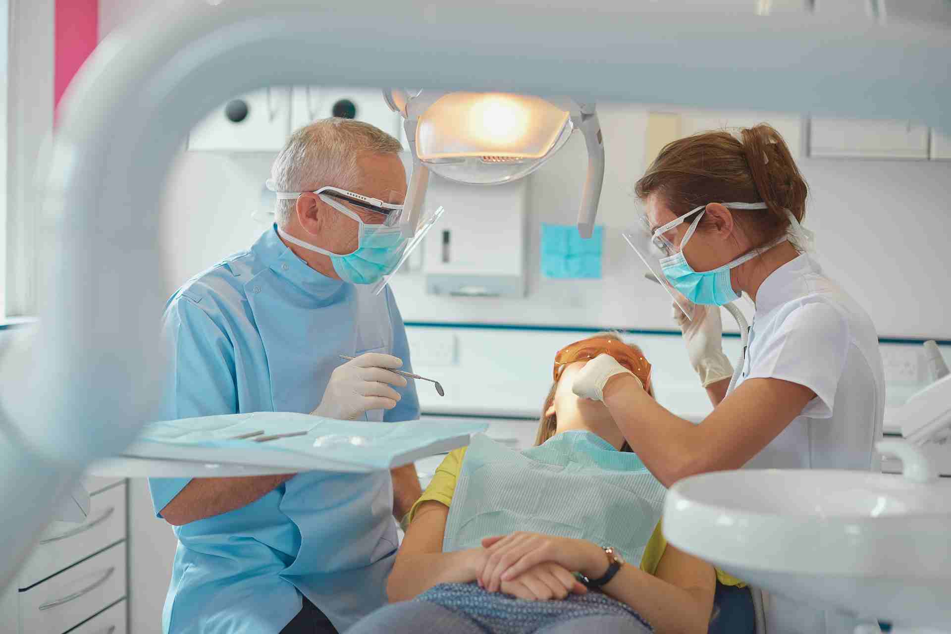 Dentist in Teec Nos Pos, AZ